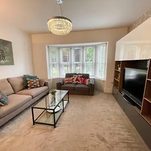 Modern 2 Bed Flat W Parking, Dog Friendly, , Bournemouth United Kingdom